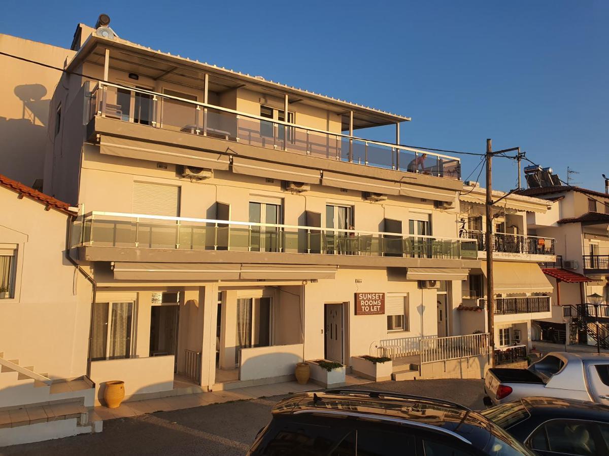 Sunset_Apartments Only 15 Meters From The Sea Неос-Мармарас Экстерьер фото