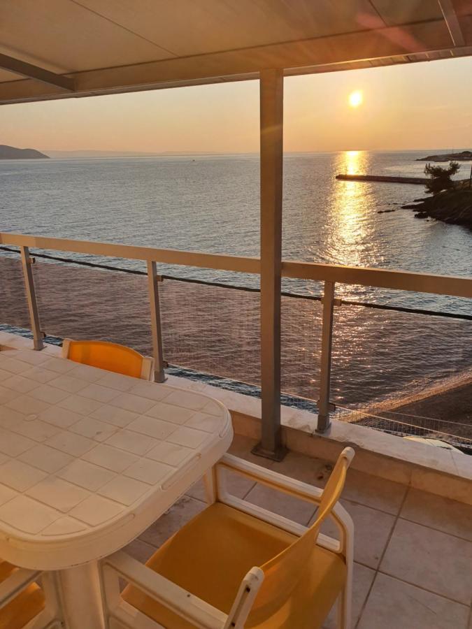 Sunset_Apartments Only 15 Meters From The Sea Неос-Мармарас Экстерьер фото